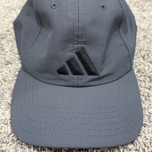 Adidas Fairway collection - adjustable -  Gray Performance Cap